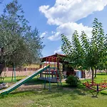 Katerina-Maria Studios & Apartments
