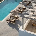 Kedros Milos Suites