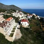 Maisonettewohnung Mit Panoramablick Auf Die Bucht Von Tiros