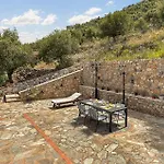 Nice Home In Mantineia Messinia With Wifi