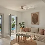 Mando Seaside Villa
