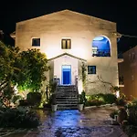 Alisaxni Studios