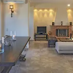 Amazing Home In Koroni With Wifi