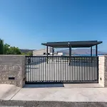 Villas Phos And Kallos