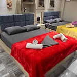 Luxury Apartment First Line Sea By Makhome Messagala