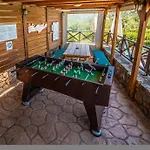 Villa Gaia With Private Pool