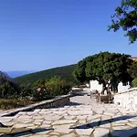 Urania Luxury Villa Geofos