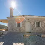 Urania Luxury Villa Geofos