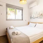 Villa Azzura With Sea View & Private Pool At Athens Riviera
