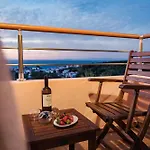 Athina Kokkari Apartments