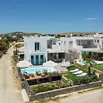 Black Pearl Villa - Sea Front
