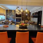 Mirabilia Guest House