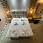 Rachoni Amazing Rooms And Maisonettes