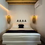 Perigiali Rooms & Apartments Folegandros