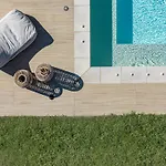Quiet Villa Aviana,Garden, Heated Pool,Bbq,Jacuzzi
