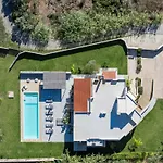 Quiet Villa Aviana,Garden, Heated Pool,Bbq,Jacuzzi