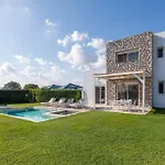 Ossiano Pool Villas,Heating Pool, 2 Min Drive To Haraki Beach & 10 Min To Lindos