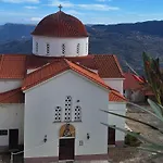 Ξενώνας Ορεάδες