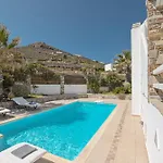 4 Bedroom Villa Valerie With Private Swimming Pool