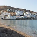 Calm Suites Kythnos 2