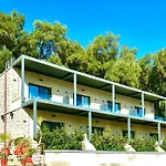 Tramonto Maisonettes & Suites