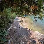 Markatis House With Views To Corfu East