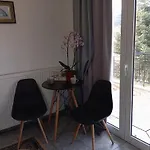 Valia Rooms