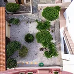 Athinais Suites