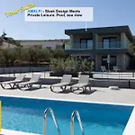 Limi Deluxe Suites