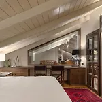 Stoes Boutique Hotel