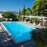 Kamelia Villas