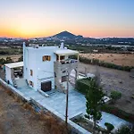 Villa Billia Cheerful 4 Bedroom Home W Ocean View