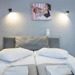 Star Apartments