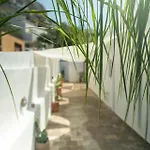 Manifesto Apartment I