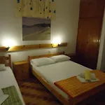 Pensionmargaritakotroniskiathos