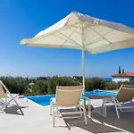 Nikiti Dream Villas