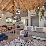 Chris & Jo Villas, Enchanting Escapes, With Heated Pools & Seaviews By Thinkvilla