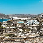 On The Rocks Villas Ios