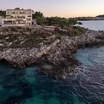Almos Villas
