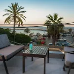 Cove Luxury Suites