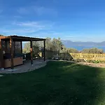 Villa Kalamos / Sea View And Pool Nearby Athens