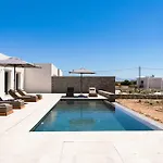 Phoenix Villa With Private Pool & Sea Views Near Naousa