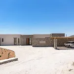 Phoenix Villa With Private Pool & Sea Views Near Naousa