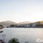 Amaya - Sea View Suites