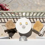 Kastro Boutique Apartment