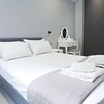 Athenian Comfort 1 Bd Apt Retreat Next To Panormou
