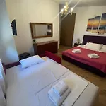 Maisonette 25M From The Sea