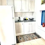 Gorgeous White Marsis Apartment In Paros