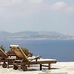 Elanora Villa