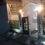 Kostas Studios Apartments - Ενοικιαζόμενα Δωμάτια Με Κουζινάκι